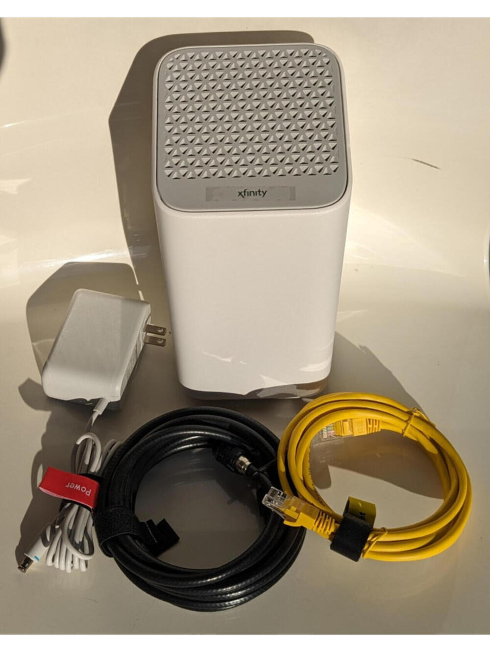 Comcast Xfinity XB7-CM GIGABIT Modem WiFi Router /w Power Adapter and Cables
